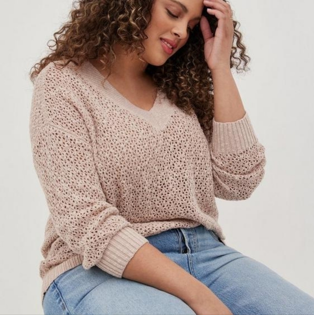 Torrid sz 3 Open Stitch Pullover V-Neck Sweater beige sz 3X